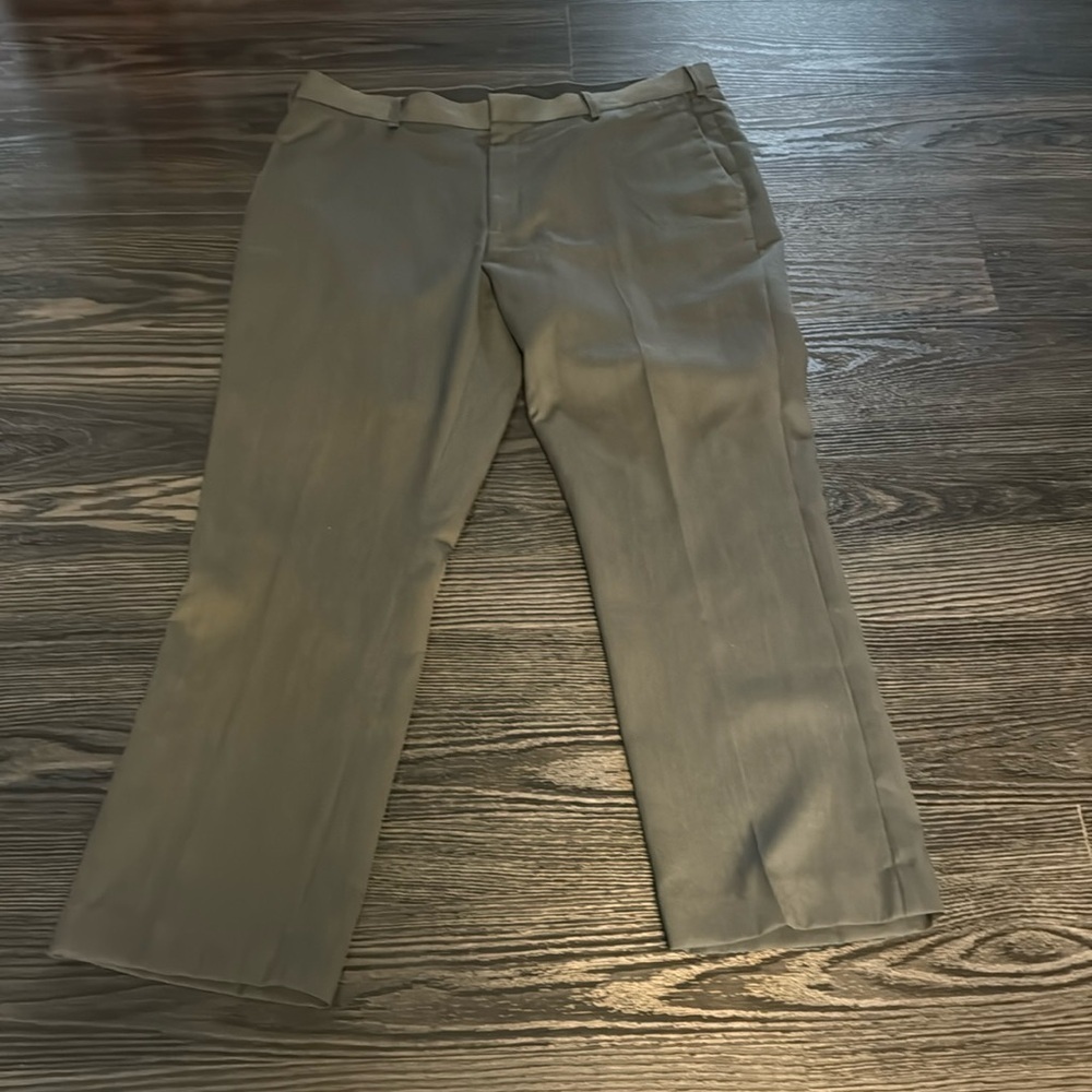 🍍APT 9 SLIM FIT SLACKS🍍SIZE 38/30
